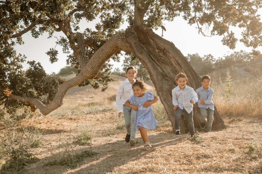 family portraits, child photography, siblings, Valencia photographer