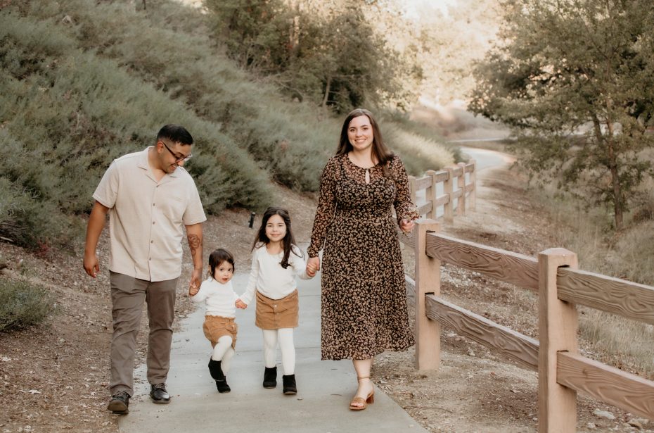 SCV photographer, Santa Clarita Photogpraher, Valencia photographer, family photographer family portraits