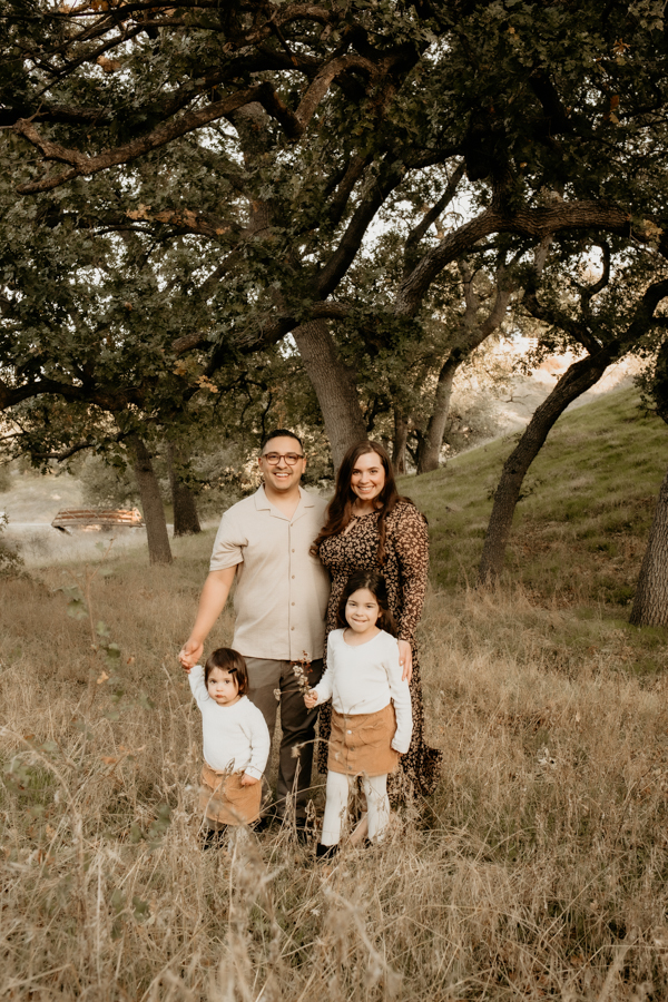 2V7A2561 SCV photographer, Santa Clarita Photogpraher, Valencia photographer, family photographer<br />
family portraits