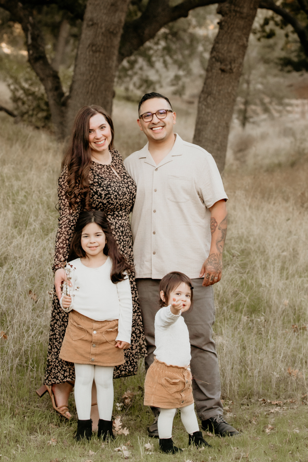 6G4A3932 SCV photographer, Santa Clarita Photogpraher, Valencia photographer, family photographer<br />
family portraits